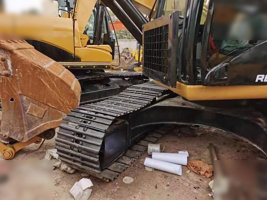 2018 Caterpillar 312D crawler excavator side view