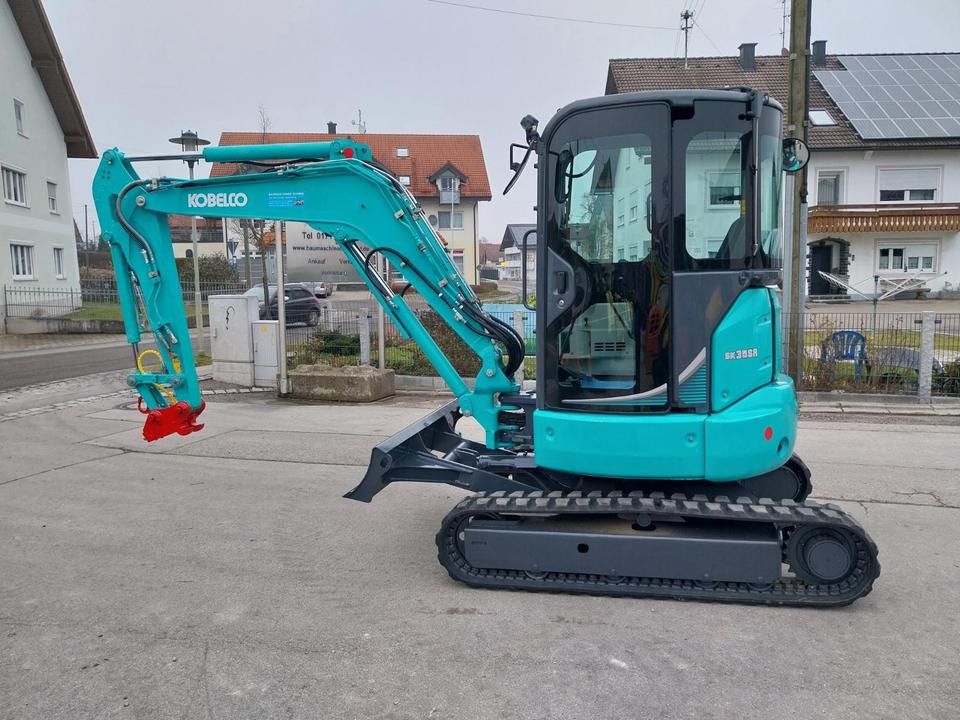 2019 Kobelco SK35 SR mini excavator side view 2019 Kobelco SK35 SR mini excavator side view