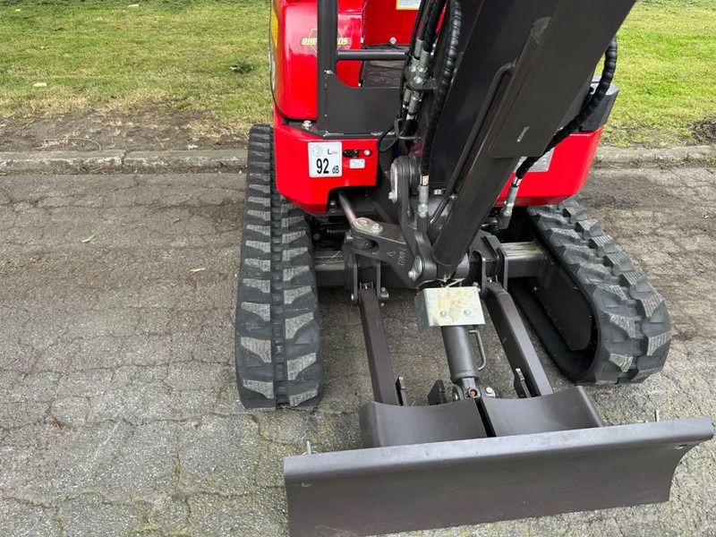 2025 Rhinoceros XN18 mini excavator front view