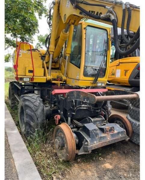 2013 Atlas 1404 ZW wheel excavator rear three-quarter view