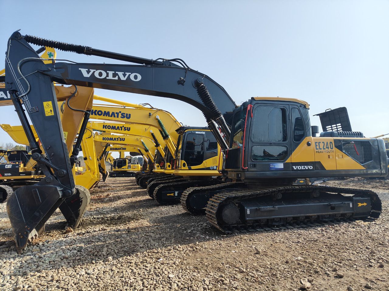 2024 Volvo EC240 crawler excavator, side profile view 2024 Volvo EC240 crawler excavator, side profile view
