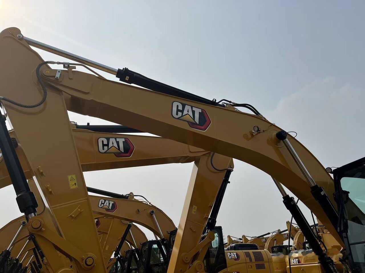2026 Caterpillar 320GX crawler excavator boom and arm detail 2026 Caterpillar 320GX crawler excavator boom and arm detail