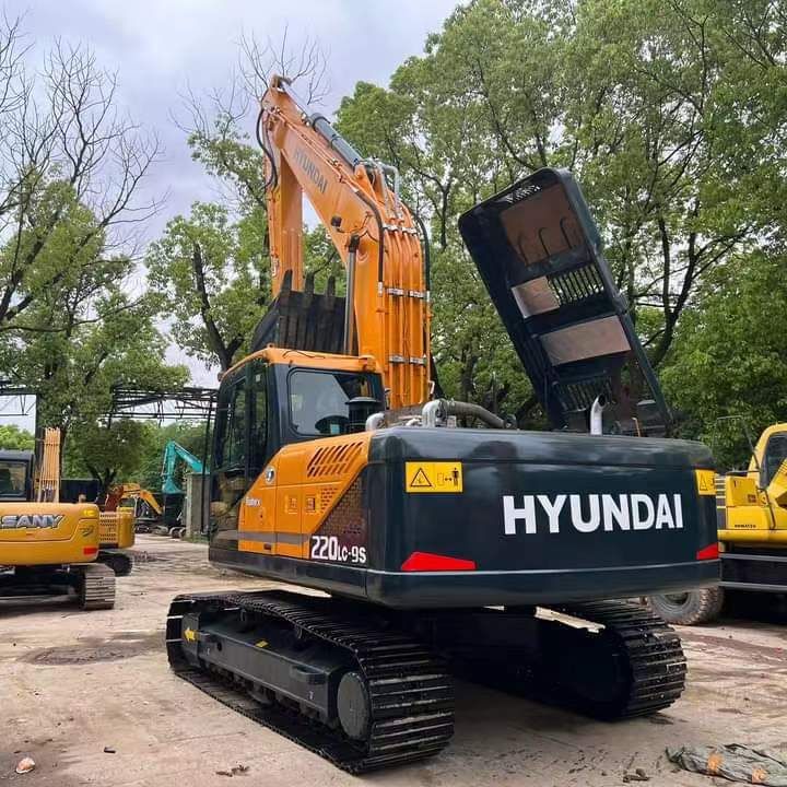 Excavator pe șenile Hyundai R220LC-9S, 2021