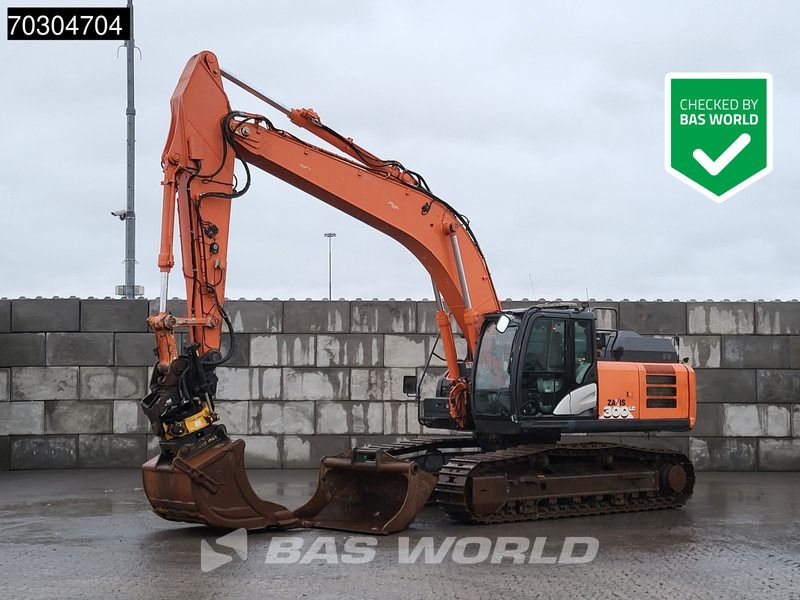 2018 Hitachi Zaxis 300LC-6 crawler excavator, side view