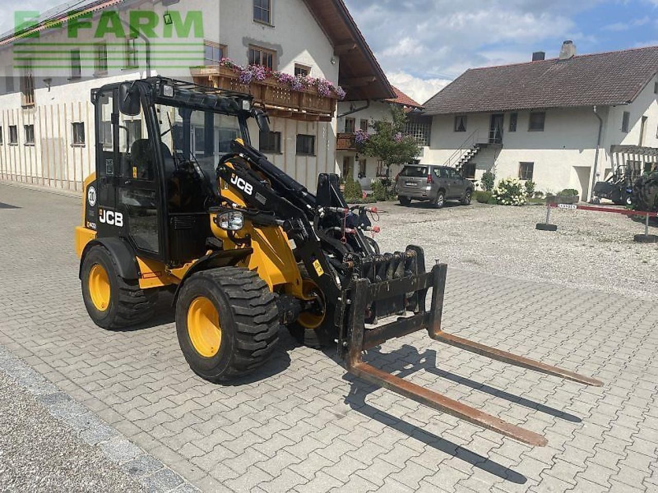 2022 JCB 403 mini excavator, front three-quarter view 2022 JCB 403 mini excavator, front three-quarter view