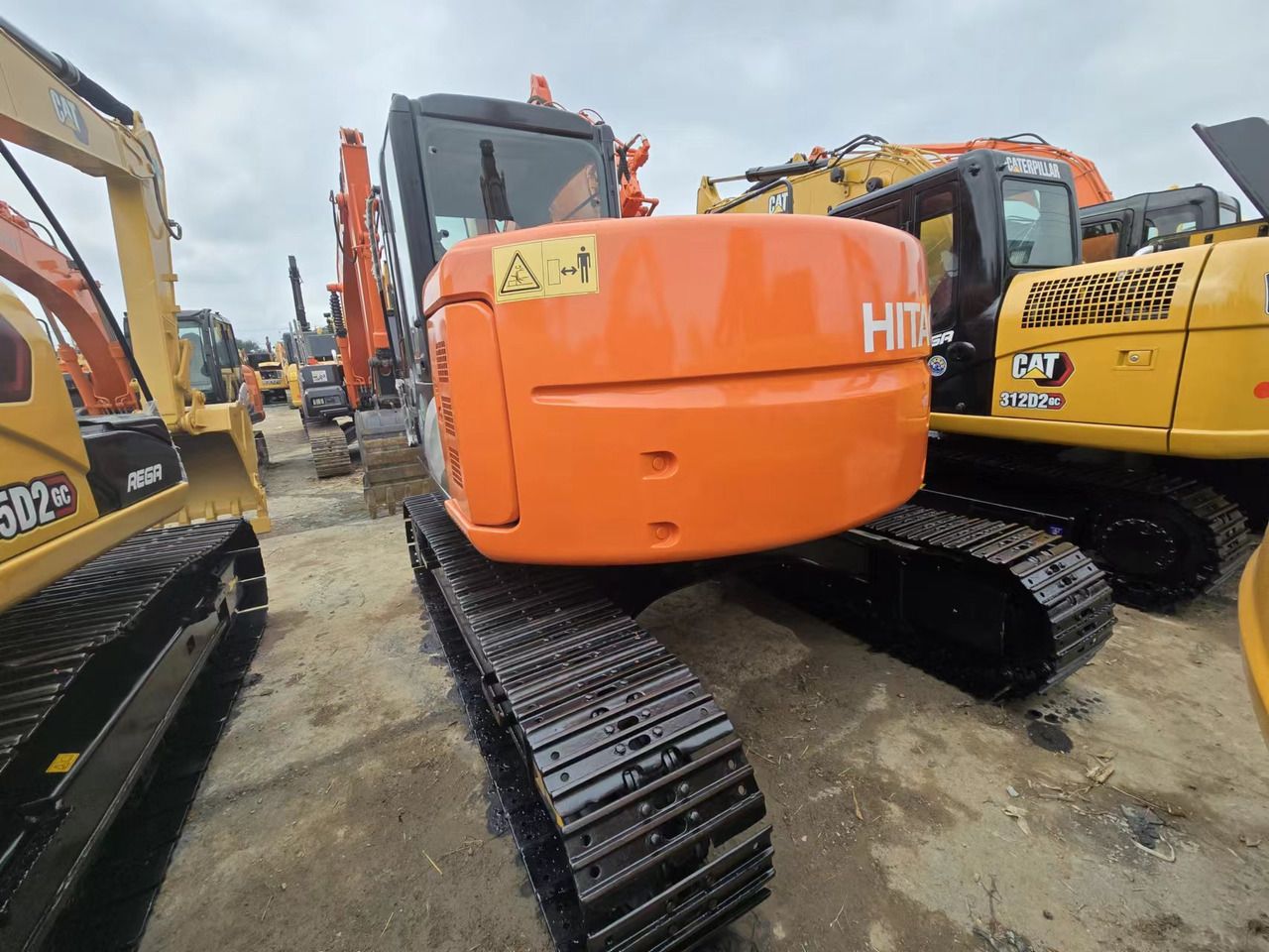 2024 Hitachi ZX135US crawler excavator rear view 2024 Hitachi ZX135US crawler excavator rear view