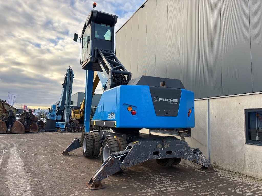2018 Fuchs MHL331F material handler rear view