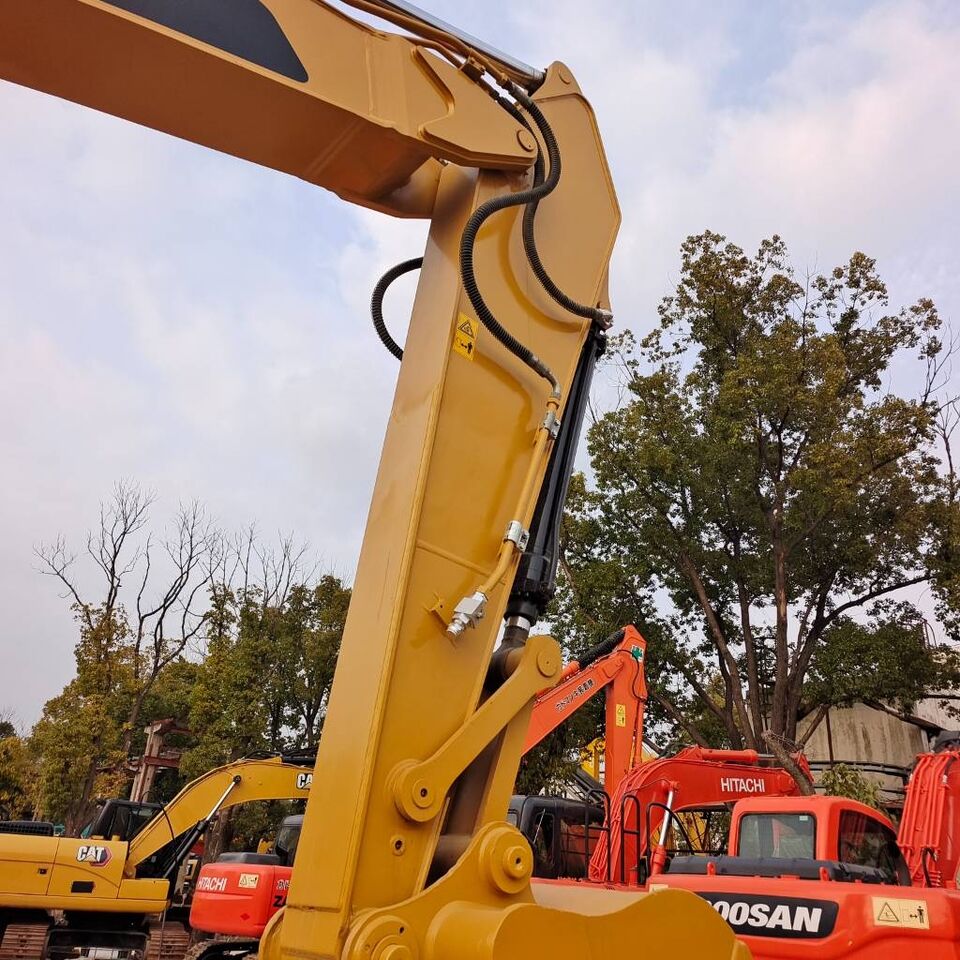 2024 Caterpillar 320D koparka gąsienicowa, detal wysięgnika 2024 Caterpillar 320D koparka gąsienicowa, detal wysięgnika