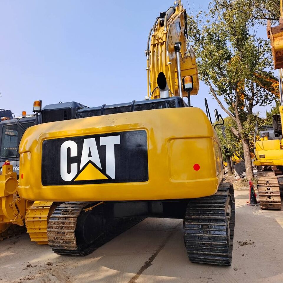 2024 Caterpillar 330D crawler excavator, rear view 2024 Caterpillar 330D crawler excavator, rear view