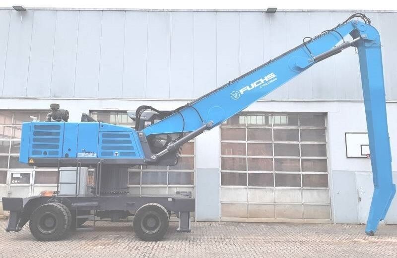 2019 Fuchs MHL350F PYLON material handler side view