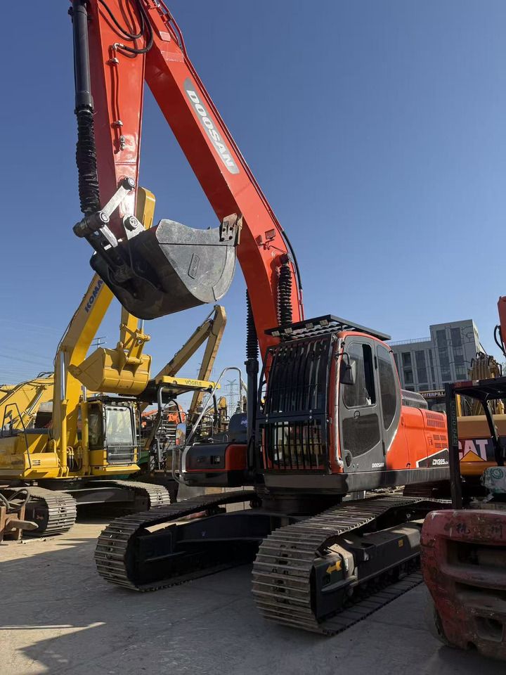 2024 Doosan DX225LC crawler excavator front view 2024 Doosan DX225LC crawler excavator front view