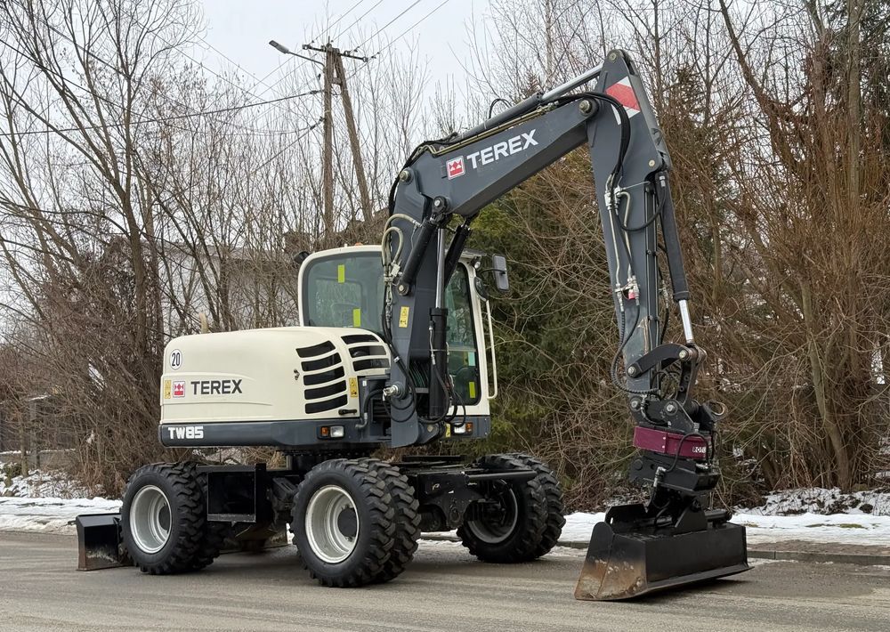 2013 Terex TW85 wheel excavator, side profile view 2013 Terex TW85 wheel excavator, side profile view