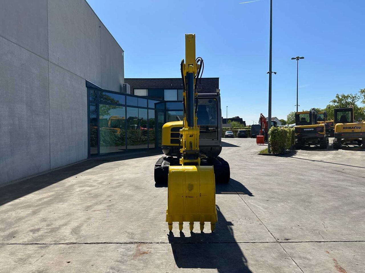 2013 Wacker Neuson 6003 mini excavator, front view 2013 Wacker Neuson 6003 mini excavator, front view