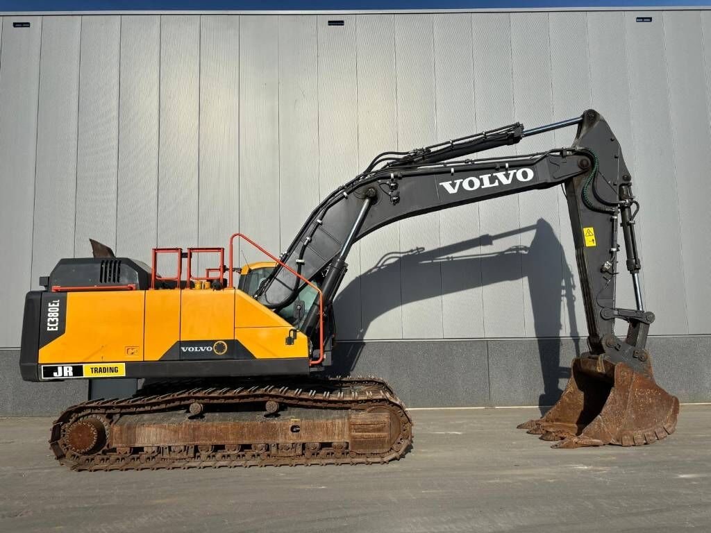 2020 Volvo EC380EL crawler excavator, side profile view 2020 Volvo EC380EL crawler excavator, side profile view