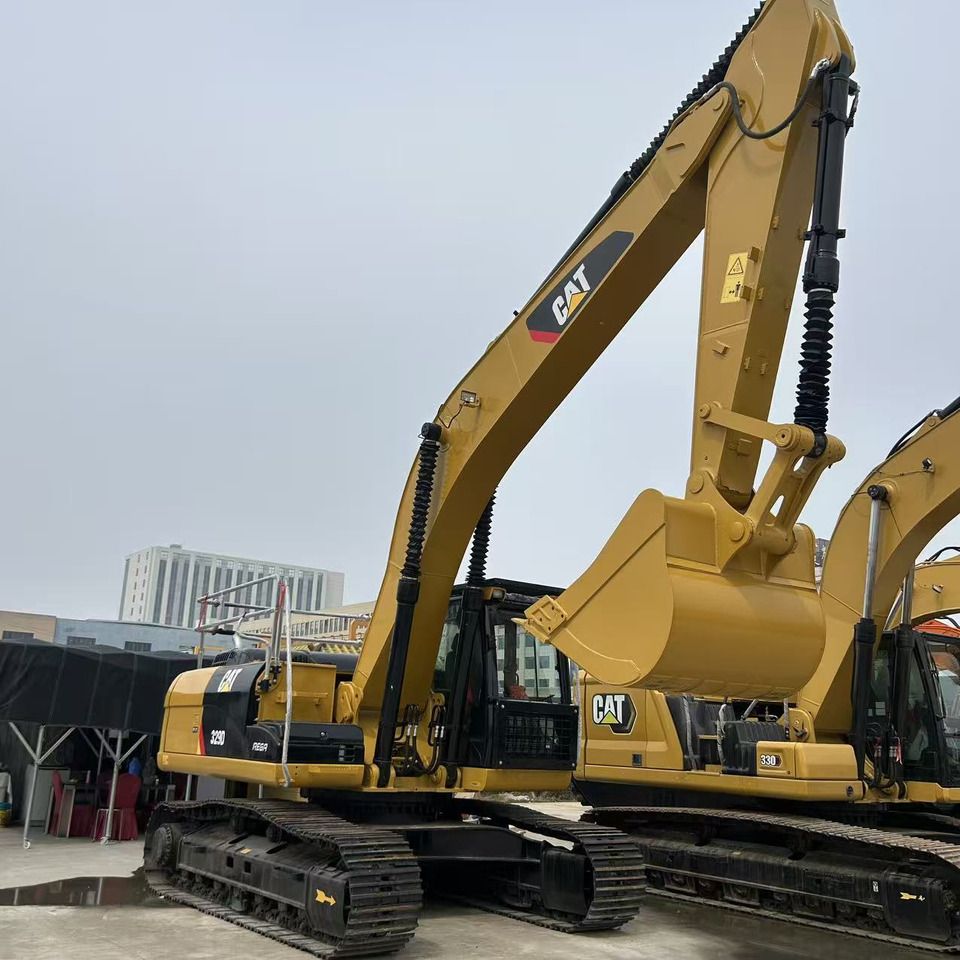 2020 Caterpillar 329D crawler excavator, side profile view 2020 Caterpillar 329D crawler excavator, side profile view