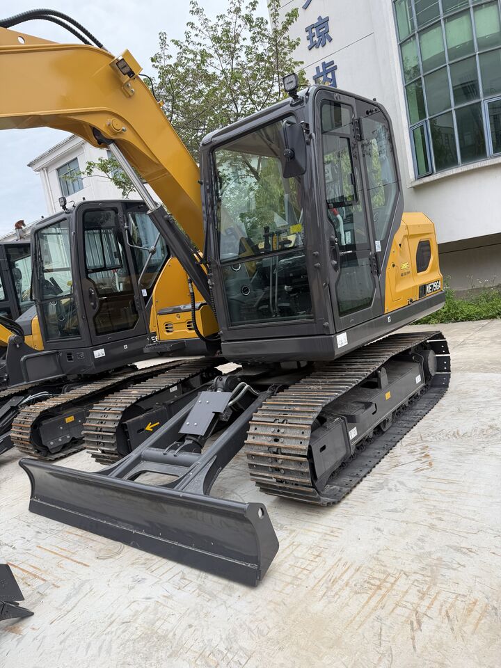 2026 XCMG XE75GA mini excavator, front three-quarter view 2026 XCMG XE75GA mini excavator, front three-quarter view