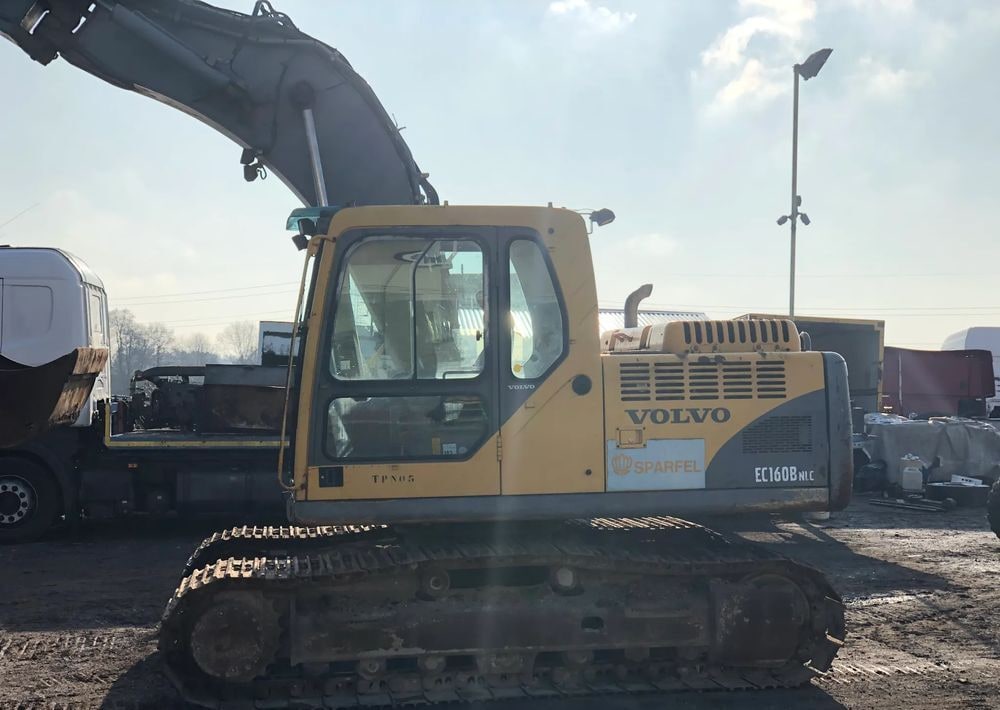2004 Volvo EC160B NLC crawler excavator, side view 2004 Volvo EC160B NLC crawler excavator, side view