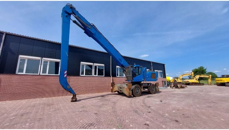 2017 Liebherr LH50M material handler, side view 2017 Liebherr LH50M material handler, side view