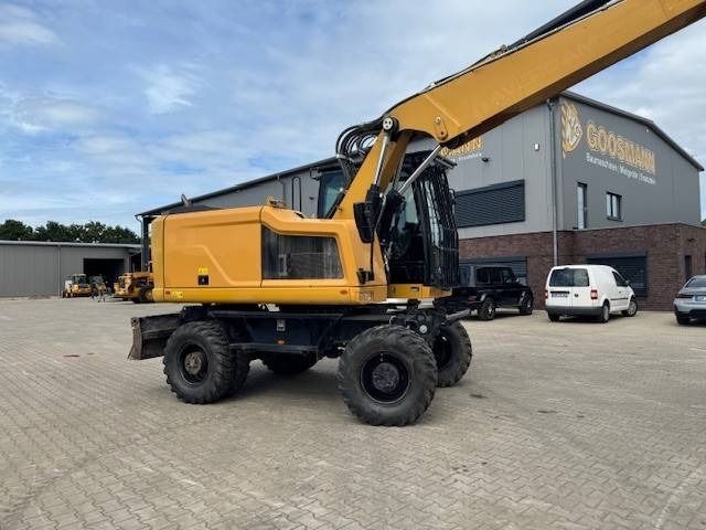 2019 Caterpillar M318F wheel excavator, side profile view 2019 Caterpillar M318F wheel excavator, side profile view