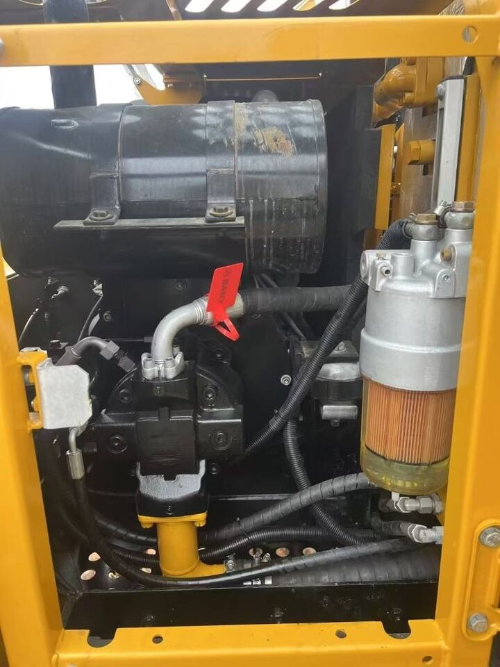 2025 Sany SY75 crawler excavator engine compartment view 2025 Sany SY75 crawler excavator engine compartment view