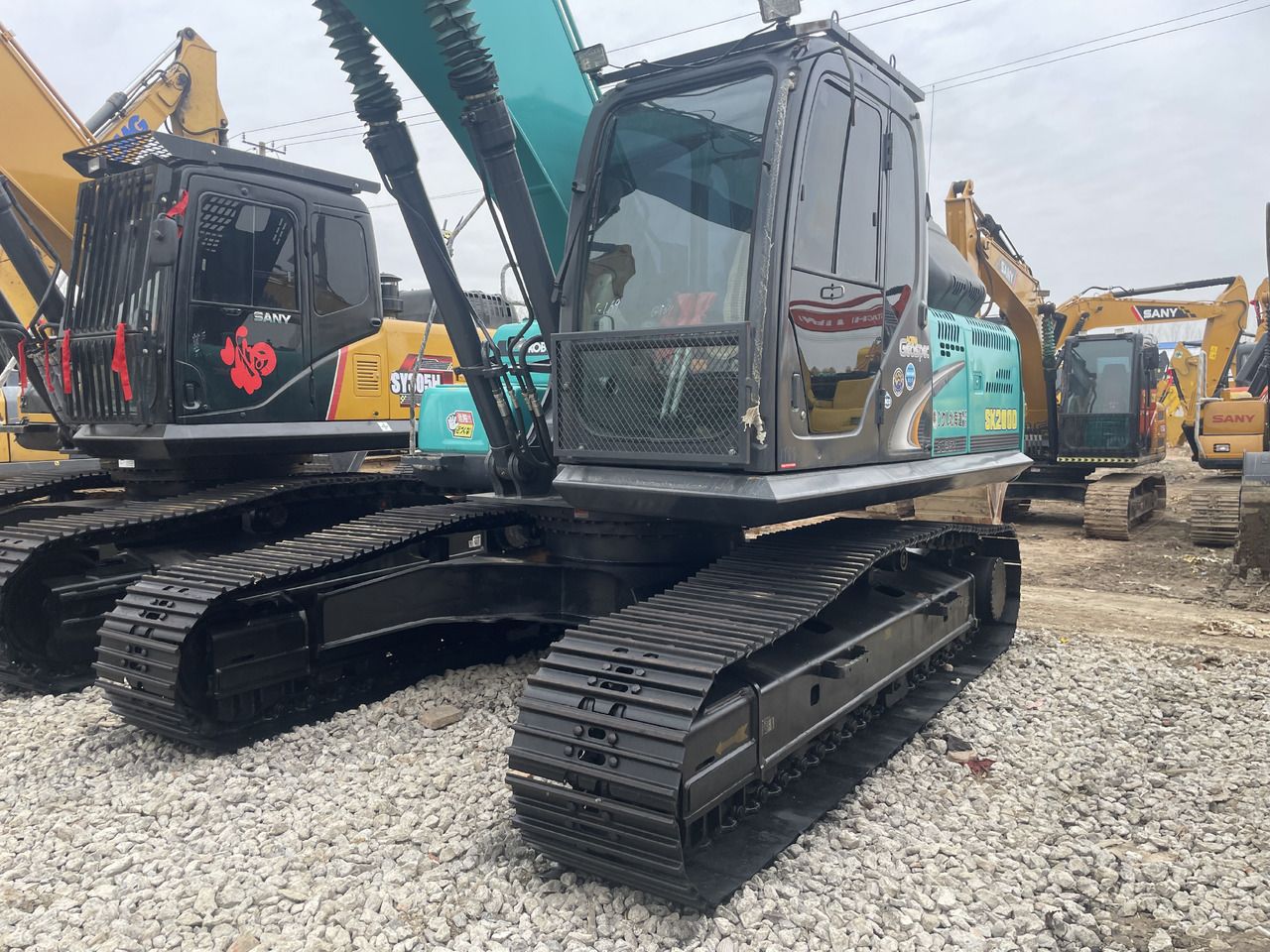 2023 Kobelco SK200-8 crawler excavator, front three-quarter view 2023 Kobelco SK200-8 crawler excavator, front three-quarter view