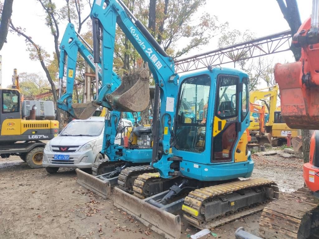 2023 Kubota KX135-3S mini excavator, front three-quarter view 2023 Kubota KX135-3S mini excavator, front three-quarter view