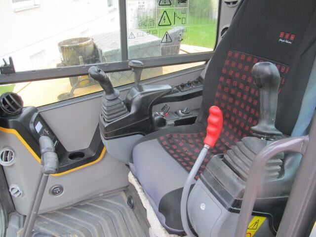 2019 Volvo ECR88D mini excavator interior cab view