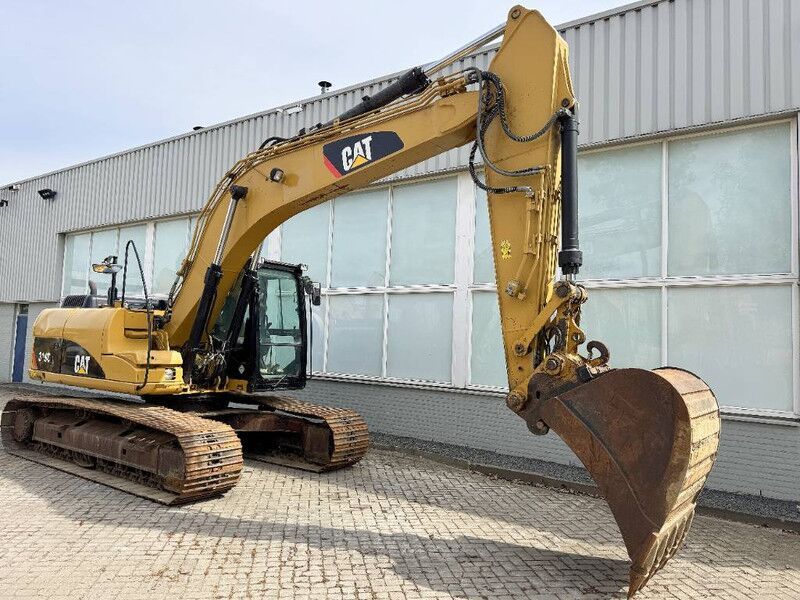 2012 Caterpillar 319D crawler excavator side view