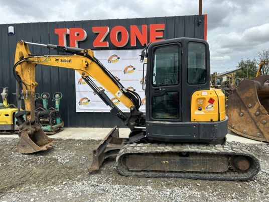 2015 Bobcat E50 mini excavator, side view 2015 Bobcat E50 mini excavator, side view