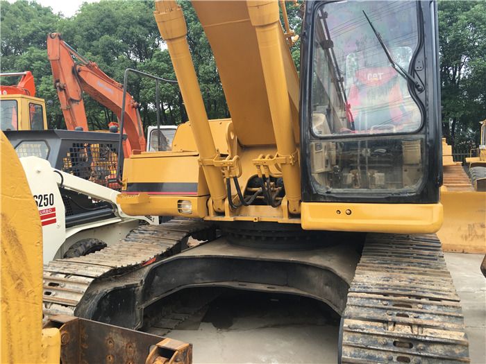 2009 Caterpillar 330BL crawler excavator, rear-side view