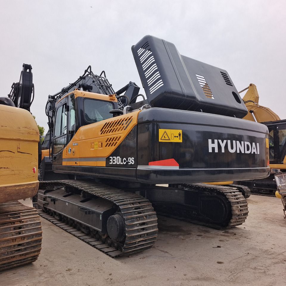 2024 Hyundai 330LC-9S crawler excavator, rear three-quarter view 2024 Hyundai 330LC-9S crawler excavator, rear three-quarter view