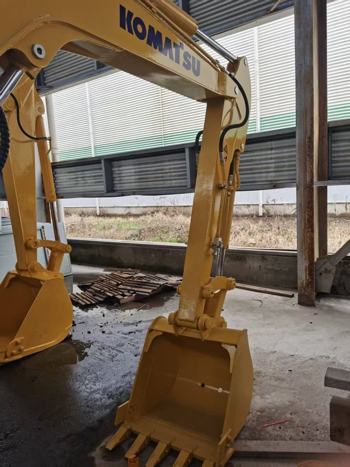 2015 Komatsu PC58 mini excavator boom and bucket detail 2015 Komatsu PC58 mini excavator boom and bucket detail
