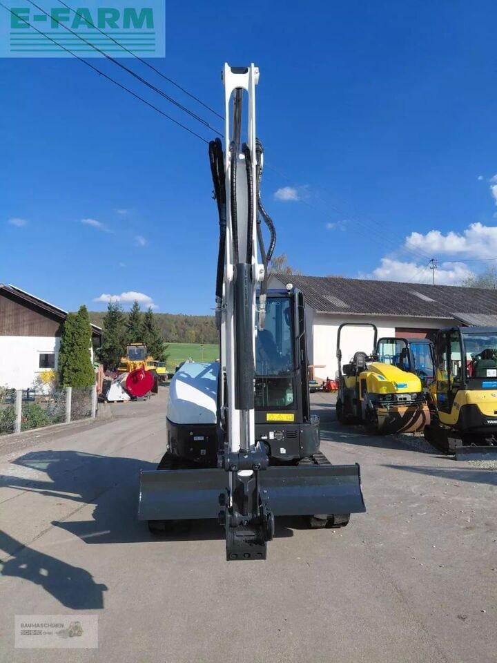 2021 Bobcat E55 Z mini excavator, front view 2021 Bobcat E55 Z mini excavator, front view