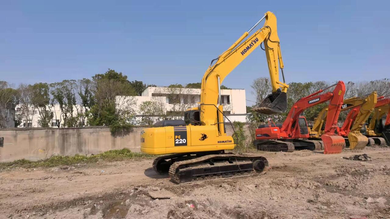 2010 Komatsu PC220-7 crawler excavator, rear three-quarter view