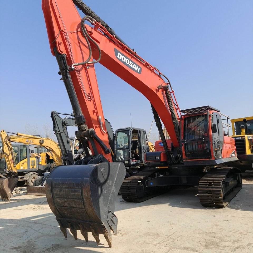 2024 Doosan DX300LC-9C crawler excavator, front three-quarter view 2024 Doosan DX300LC-9C crawler excavator, front three-quarter view