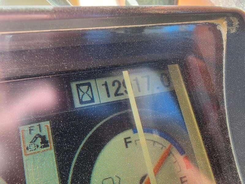 2010 Hitachi ZX135US-3 crawler excavator instrument cluster view 2010 Hitachi ZX135US-3 crawler excavator instrument cluster view