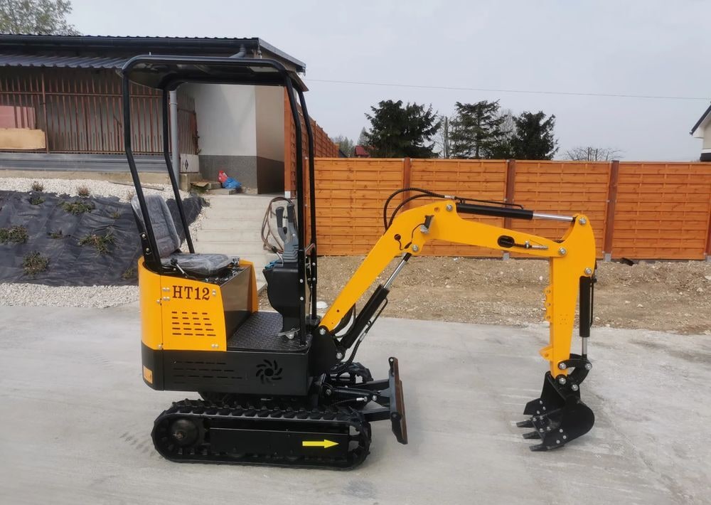 2026 JCB JPC HT12 mini excavator, side view 2026 JCB JPC HT12 mini excavator, side view