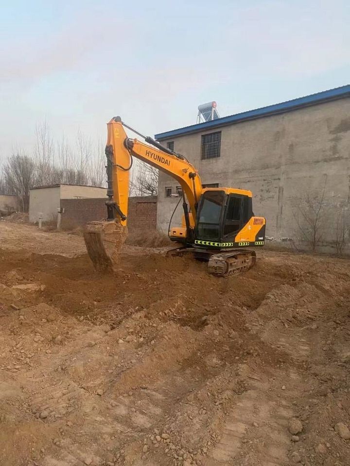 2023 Hyundai R110VS mini excavator, side view 2023 Hyundai R110VS mini excavator, side view
