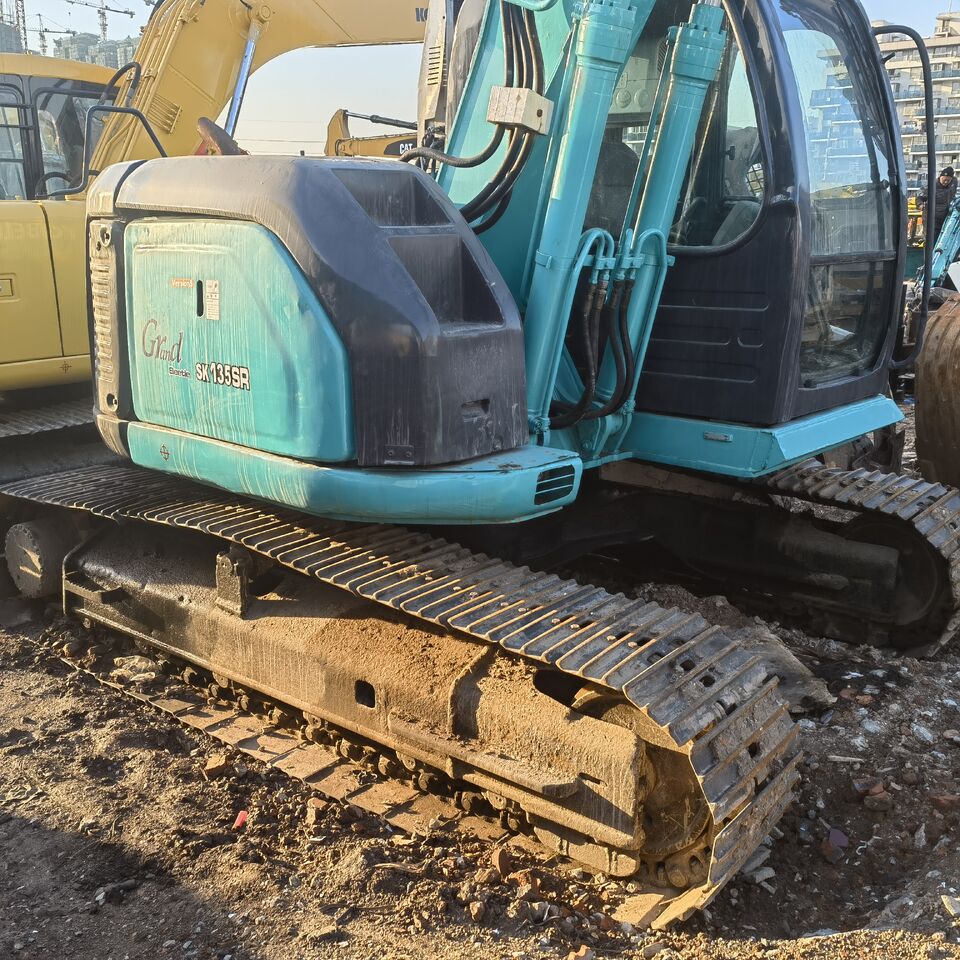 2024 Kobelco SK135SR crawler excavator, side view 2024 Kobelco SK135SR crawler excavator, side view