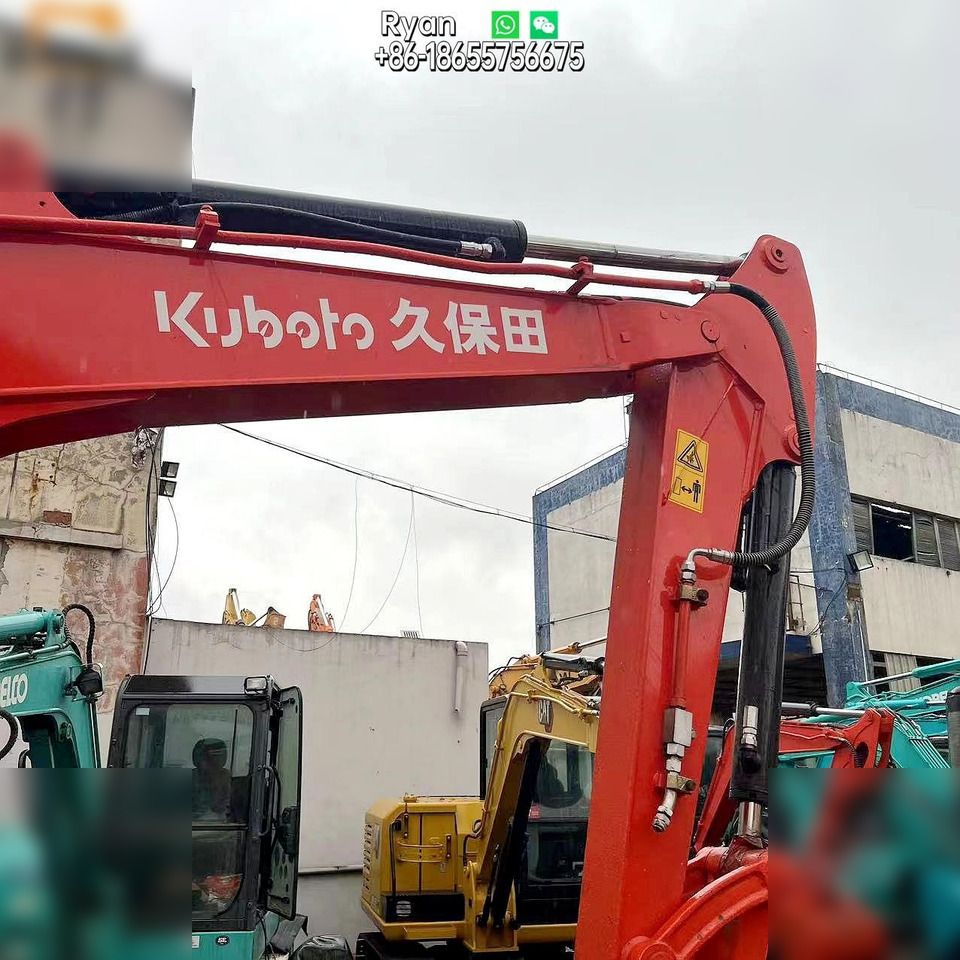 2019 Kubota KX155-5 mini excavator boom detail 2019 Kubota KX155-5 mini excavator boom detail
