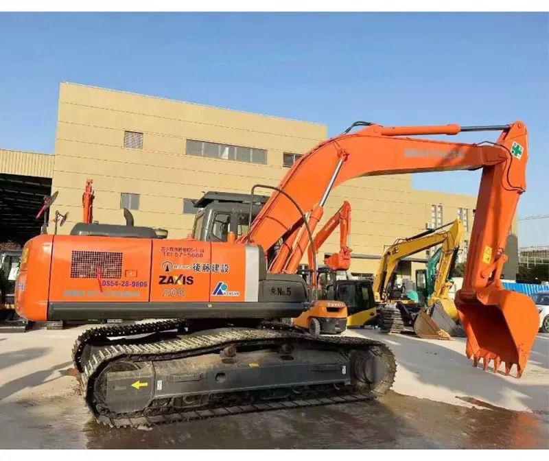 2016 Hitachi Zaxis 200 crawler excavator, side view 2016 Hitachi Zaxis 200 crawler excavator, side view