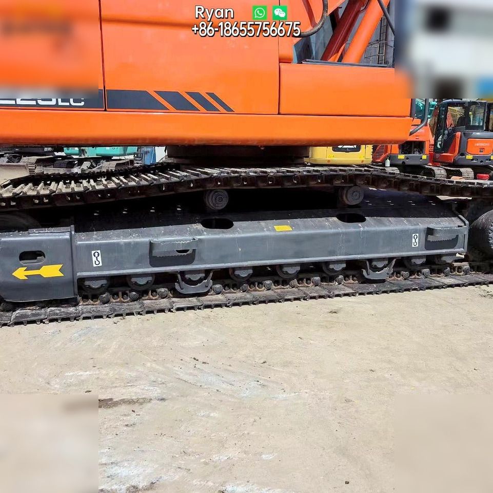 2020 Doosan DX225LC crawler excavator side view of the undercarriage