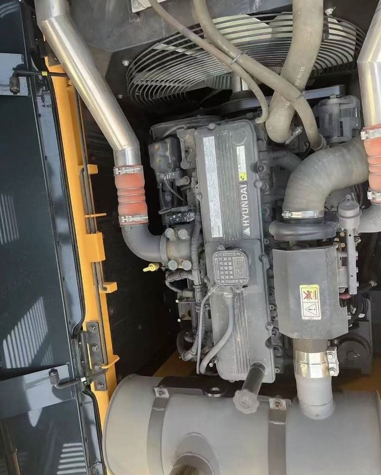 2024 Hyundai 305 Crawler Excavator engine compartment view 2024 Hyundai 305 Crawler Excavator engine compartment view