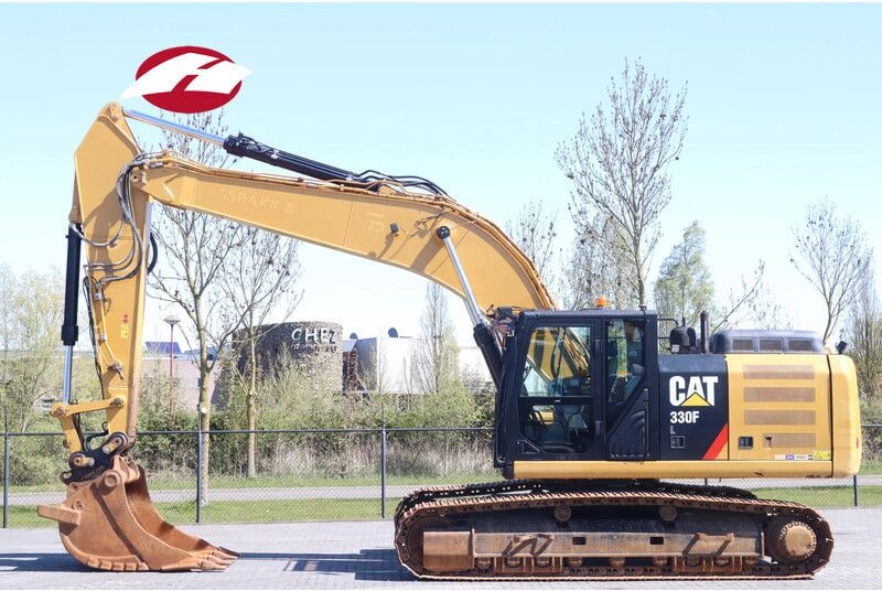 2018 Caterpillar 330FL crawler excavator, side view