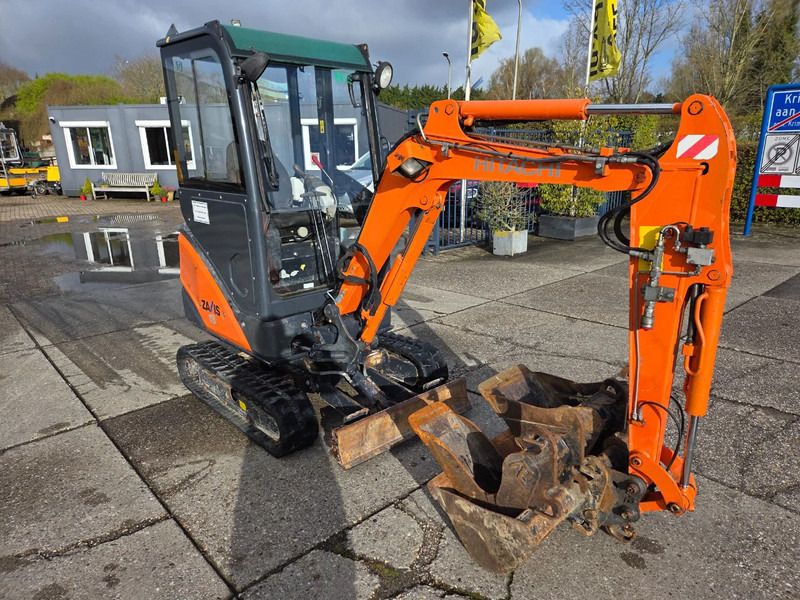 2016 Hitachi ZX18-3 mini excavator, side view
