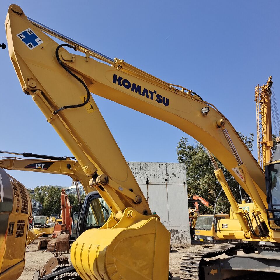 2025 Komatsu PC360-7 crawler excavator boom and bucket view