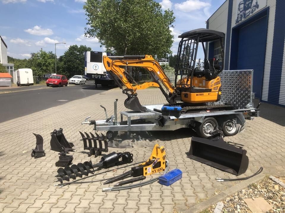 Berger Kraus BK1700JS mini excavator on trailer with attachments Berger Kraus BK1700JS mini excavator on trailer with attachments