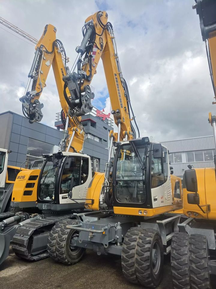 2023 Liebherr A916 LITRONIC G6.0-D wheel excavator front view 2023 Liebherr A916 LITRONIC G6.0-D wheel excavator front view