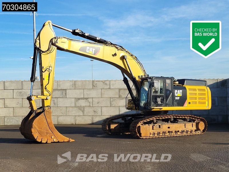 2018 Caterpillar 352F crawler excavator, side profile view