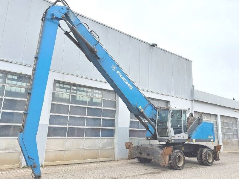 2015 Fuchs MHL350F material handler, side view
